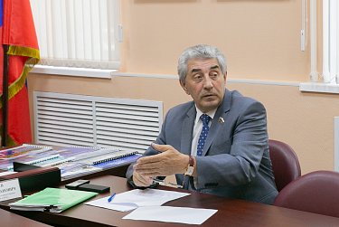 Сергей Грачев: «Депутаты регионального парламента, муниципалитетов не должны стоять в стороне от проблем благоустройства»